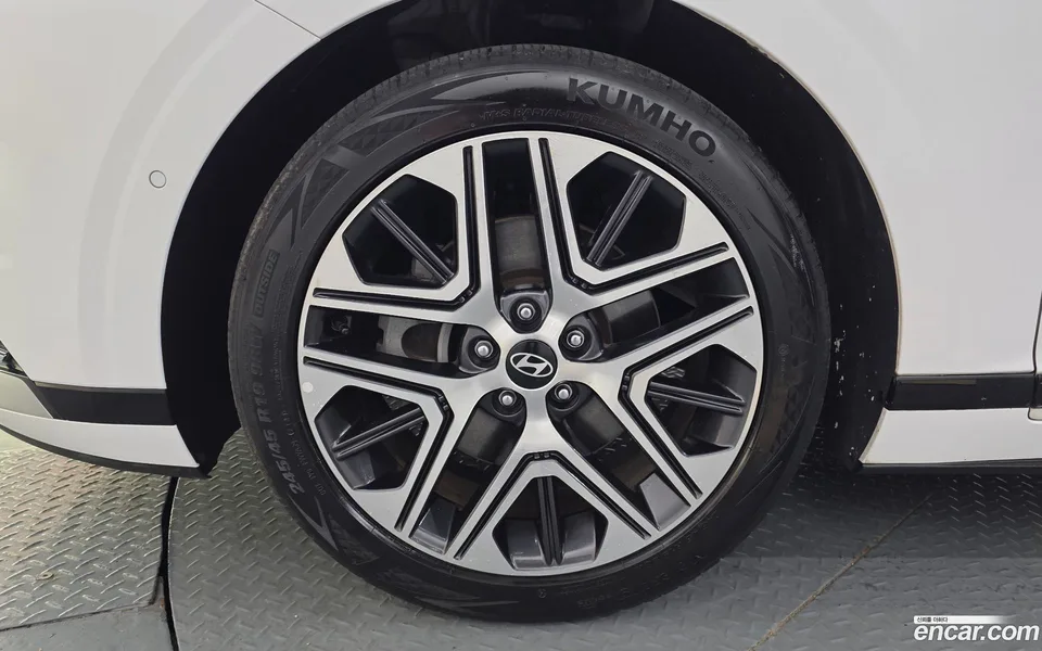 Hyundai Grandeur 2.5 2WD 2024 — thumbnail 2