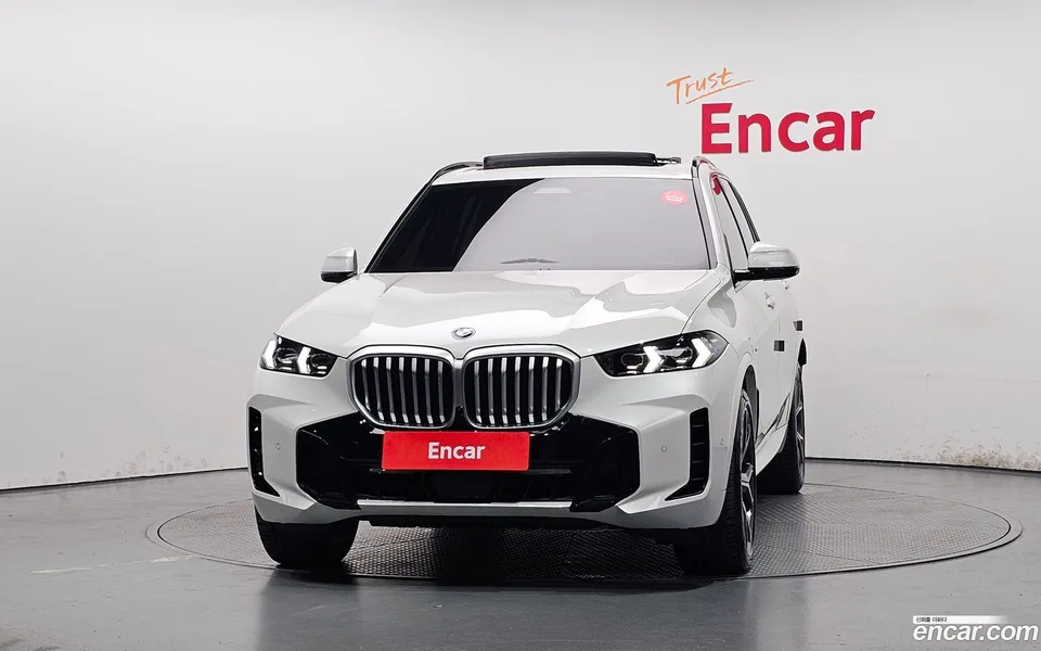 BMW X5 xDrive 40i M 2025 — thumbnail 3
