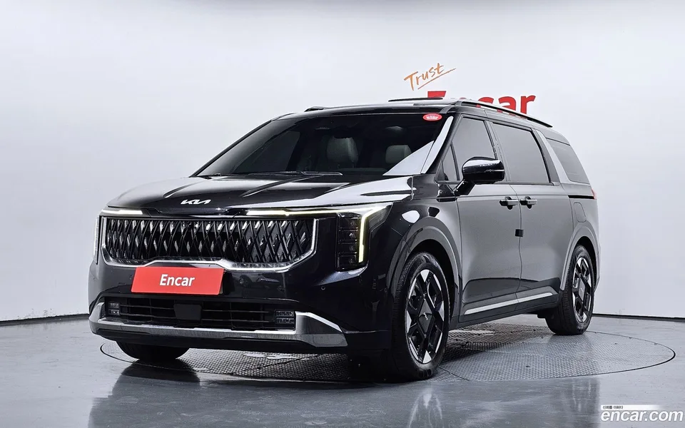 Kia Carnival 9 2024 — фото 1, купить с доставкой в Москву