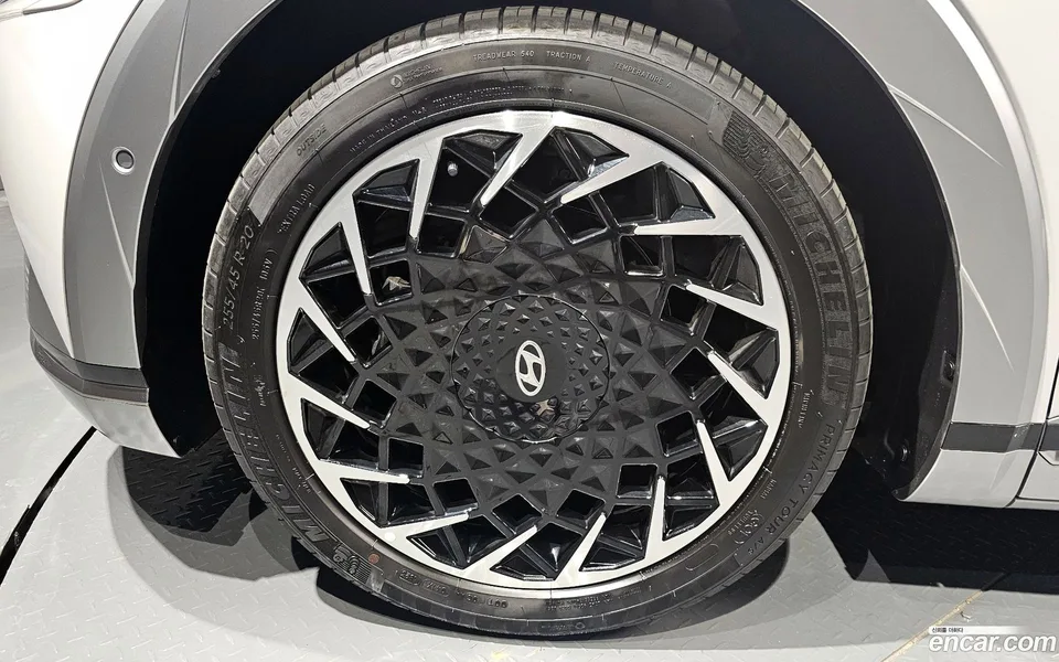 Hyundai Ioniq 5 AWD 2024 — thumbnail 5