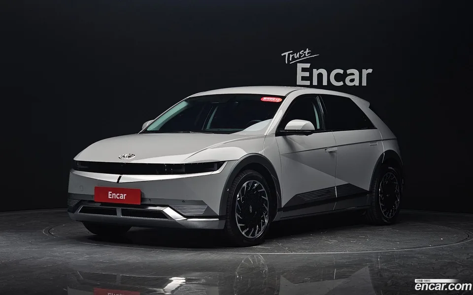 Hyundai Ioniq 5 AWD 2024 — photo 1, buy with delivery to Moscow