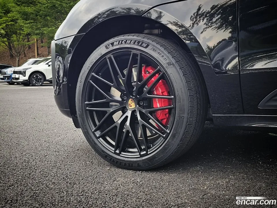 Porsche Macan 2.9 GTS 2022 — миниатюра 4