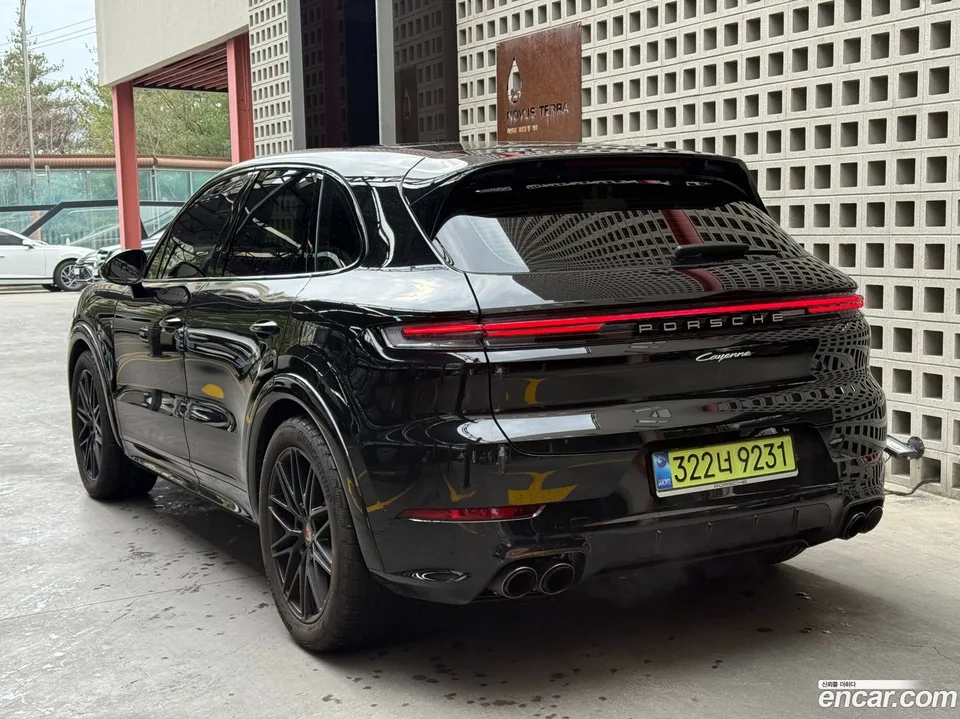 Porsche Cayenne 3.0 2025 — thumbnail 5