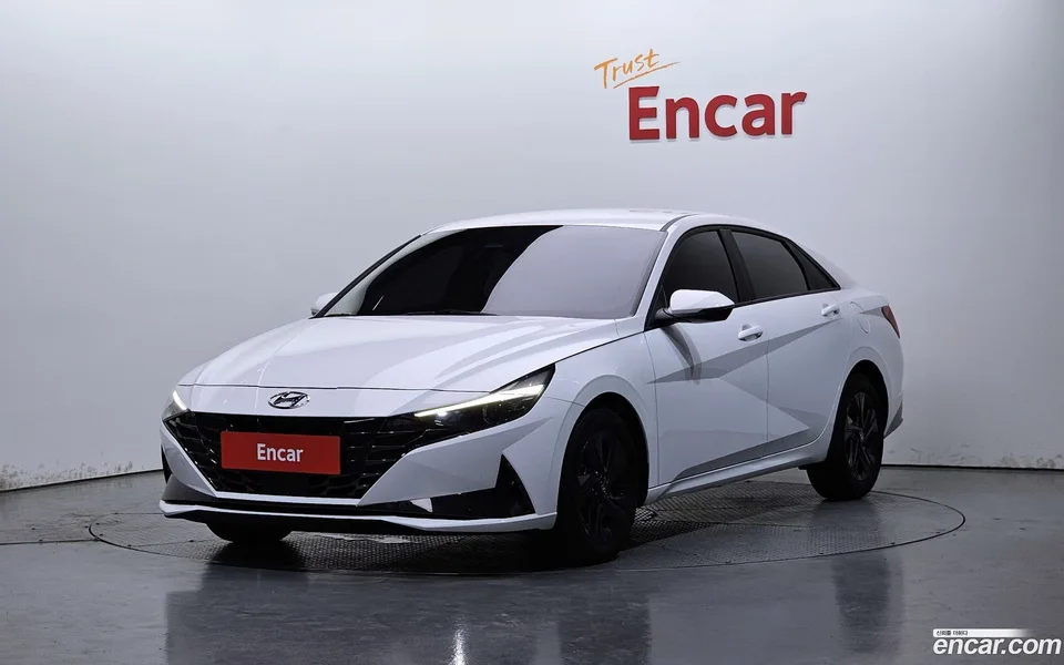 Hyundai Avante 1.6 2023 — photo 1, buy with delivery to Moscow