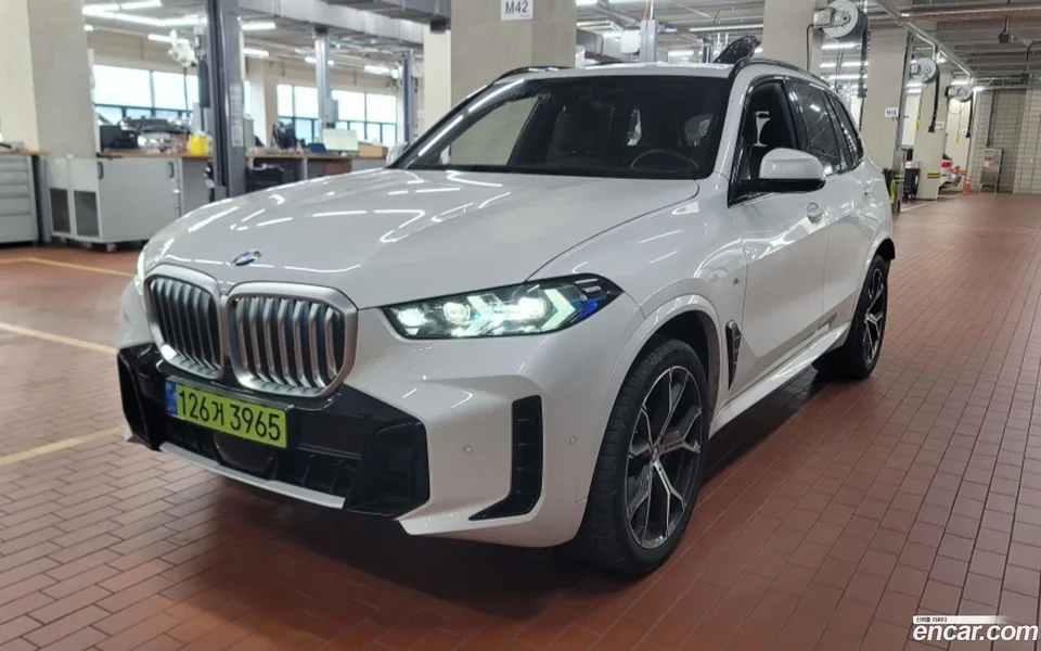 BMW X5 xDrive 40i M 2026 — thumbnail 3