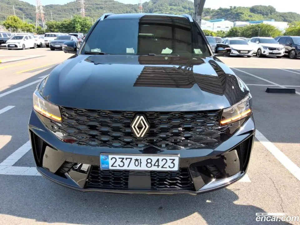 Renault Samsung Grand Koleos 1.5 E-TECH 2WD 2026 — photo 1, buy with delivery to Moscow
