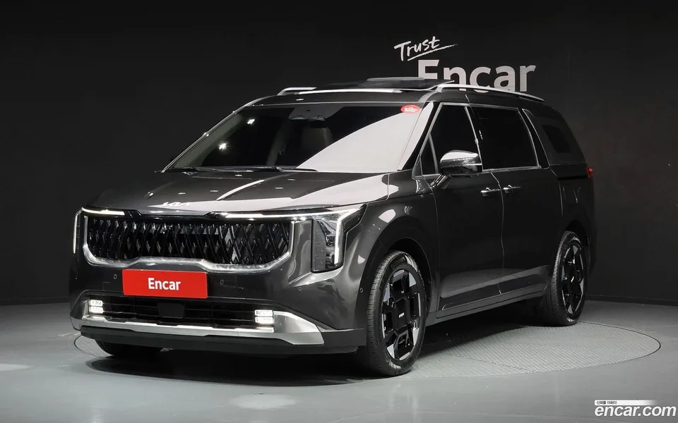 Kia Carnival HEV 9 2025 — photo 1, buy with delivery to Moscow