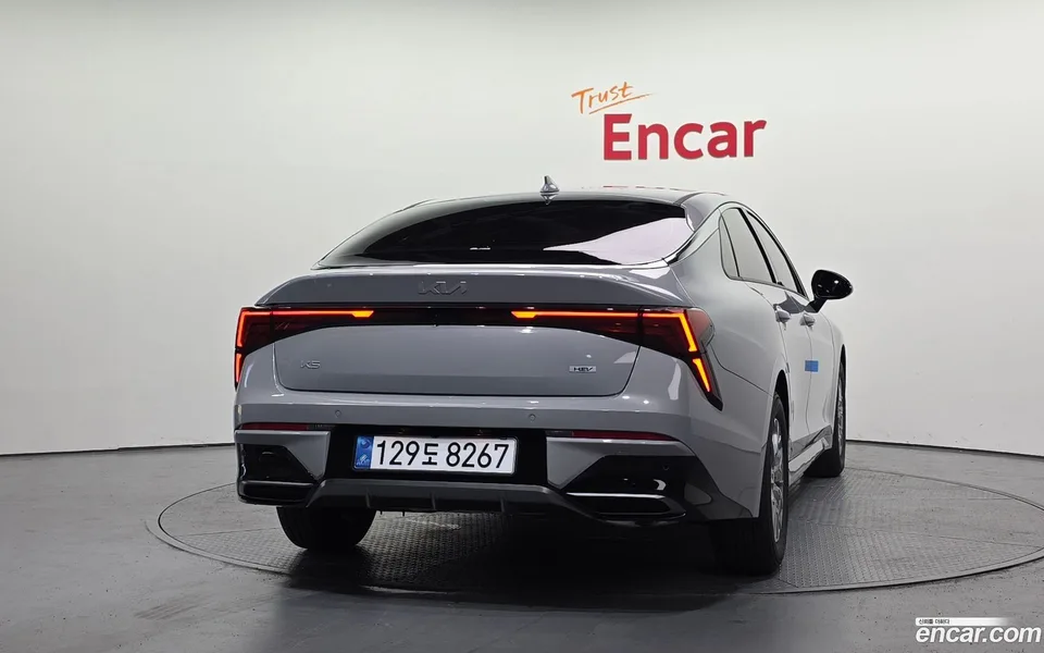 Kia K5 Hybrid 2025 — thumbnail 4