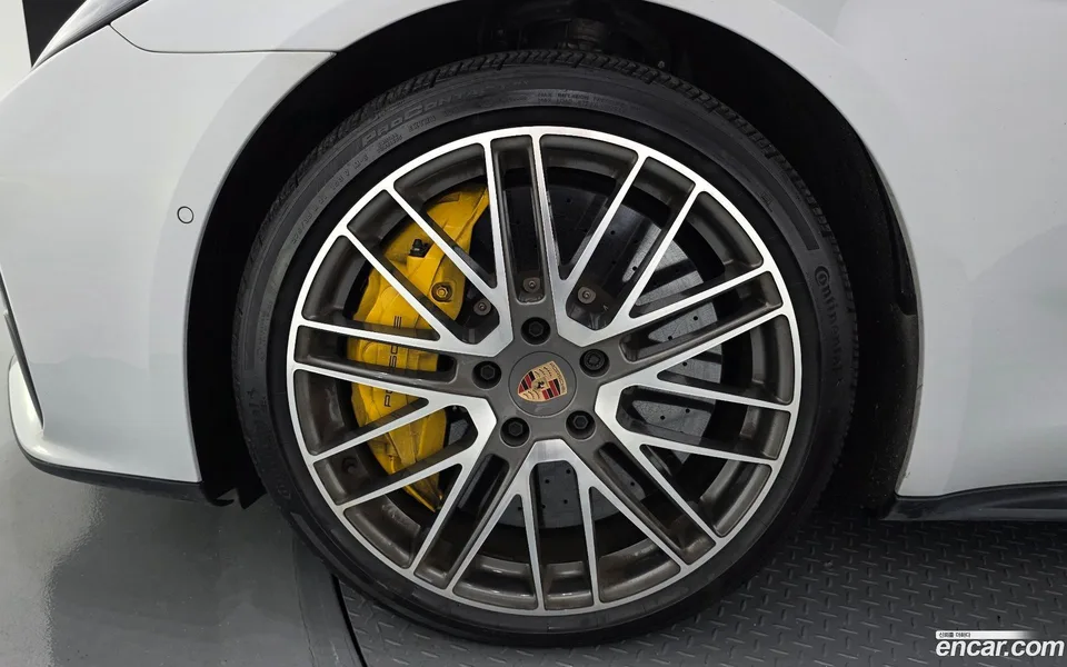 Porsche Panamera (976) 4.0 GTS 2025 — thumbnail 5