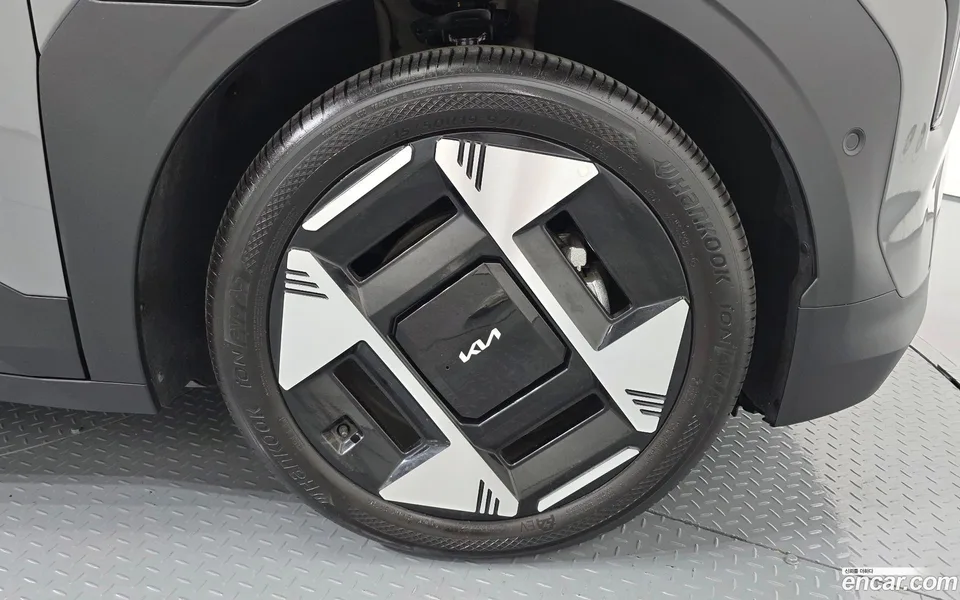 Kia EV3 2WD 2024 — thumbnail 2