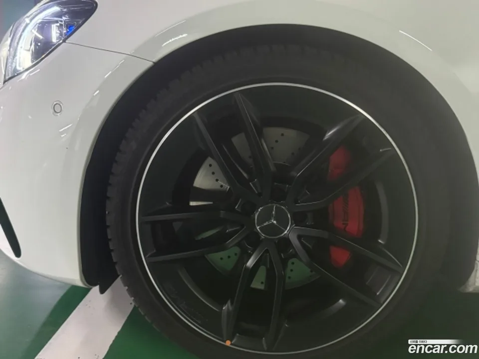 Mercedes-Benz E-Class E53 AMG 4MATIC+ 2022 — thumbnail 4