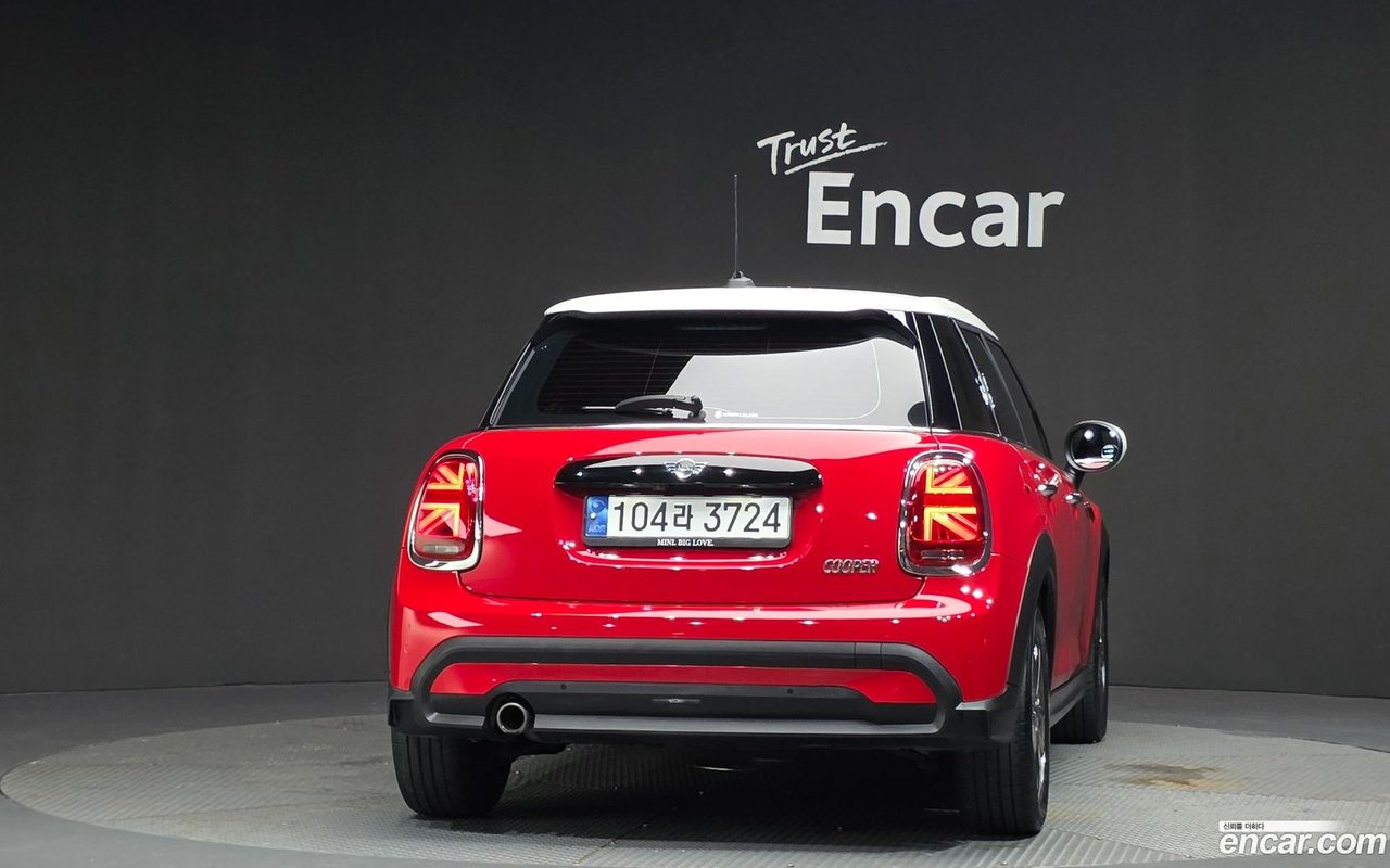 MINI Cooper 2022 — 4