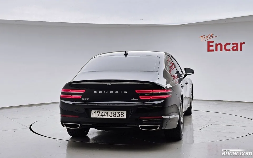 Genesis G80 2.5 AWD 2023 — thumbnail 4