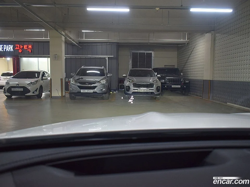 Mercedes-Benz E-Class E350 4MATIC AMG Line 2022 — thumbnail 5