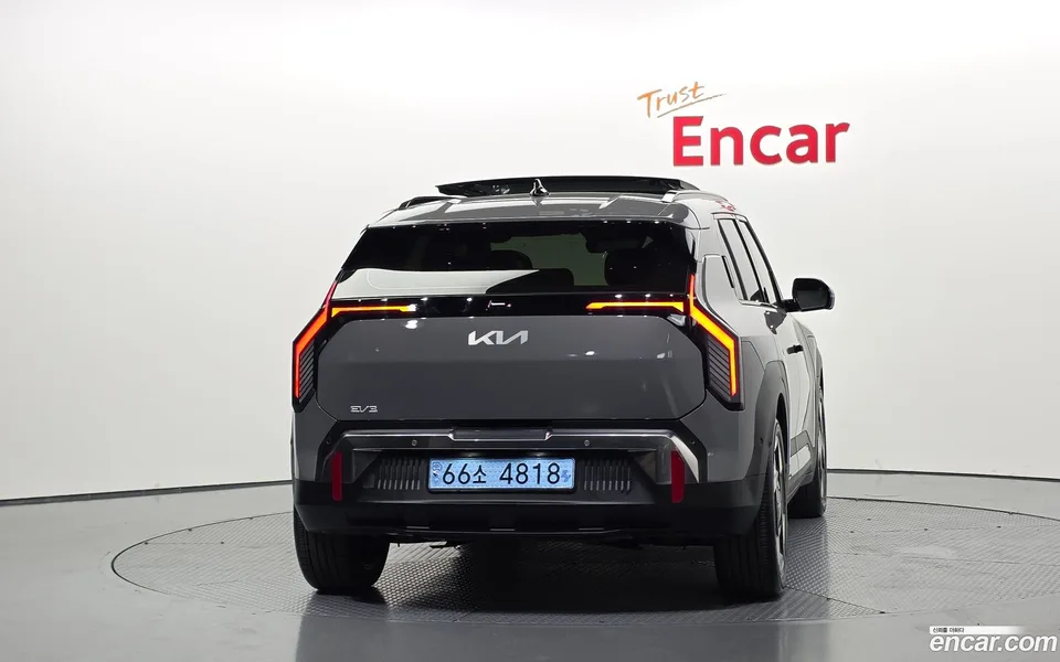 Kia EV3 2WD 2024 — thumbnail 4
