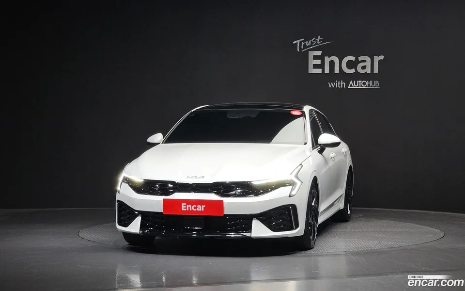 Kia K5 Hybrid 2024 — thumbnail 3