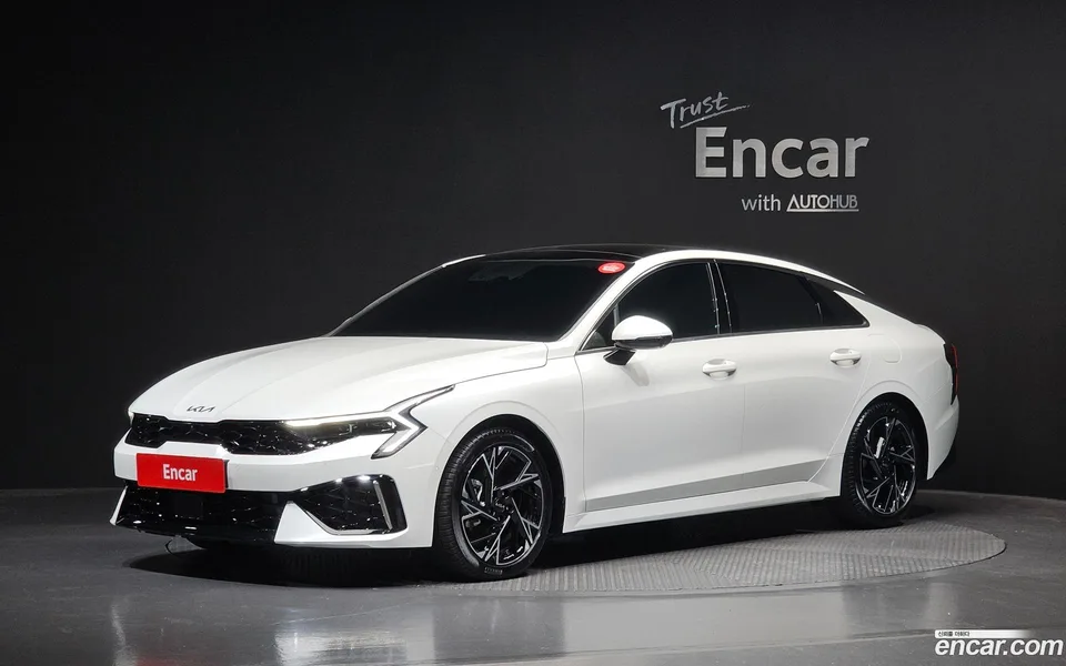 Kia K5 Hybrid 2024 — photo 1, buy with delivery to Moscow