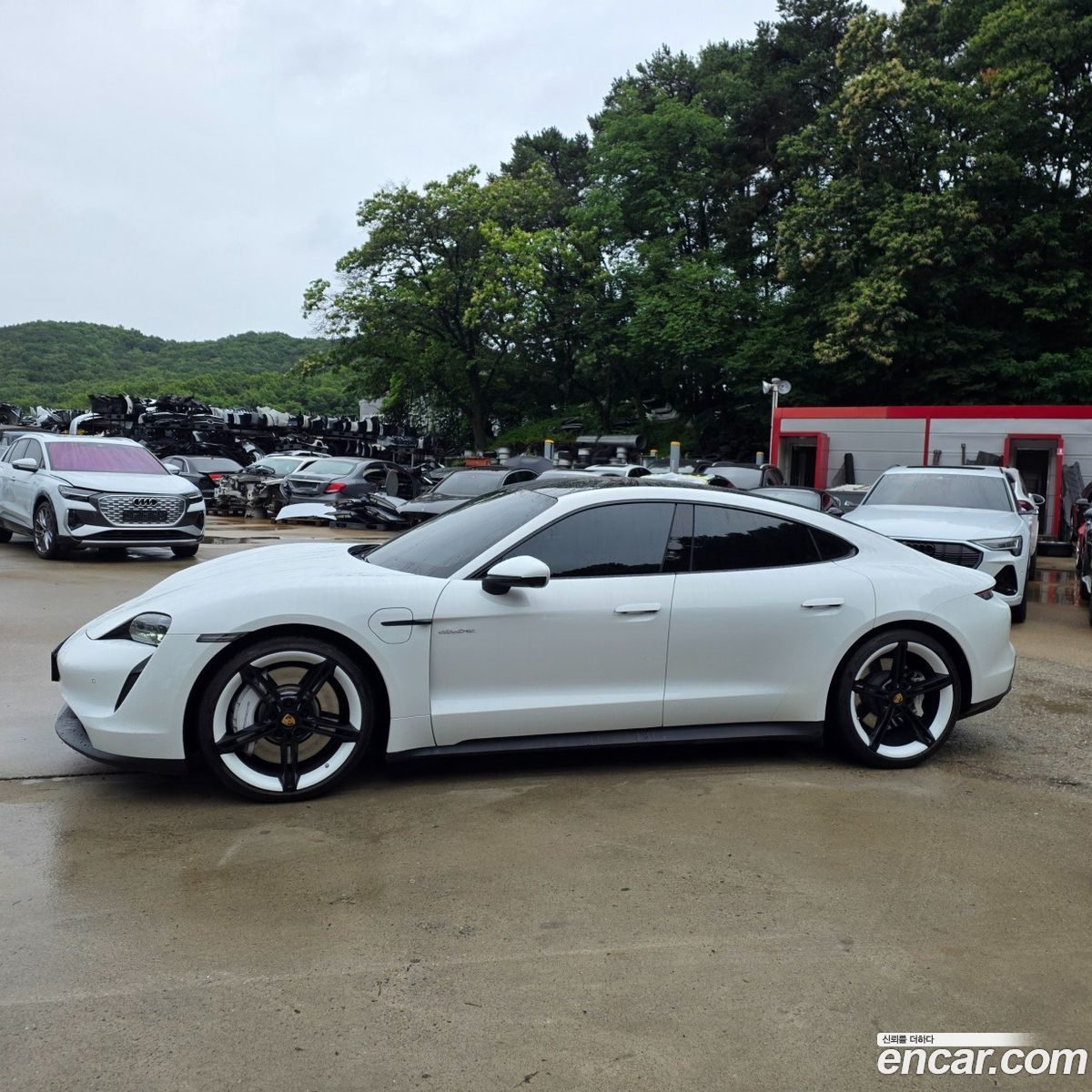 Porsche Taycan 2022 — 3