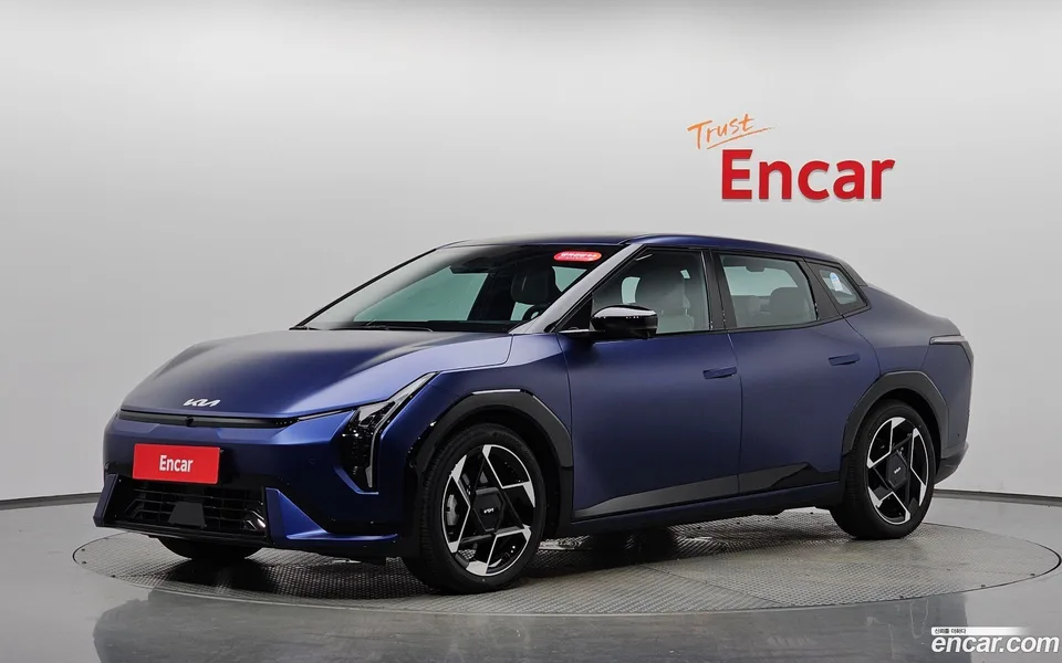 Kia EV4 2025