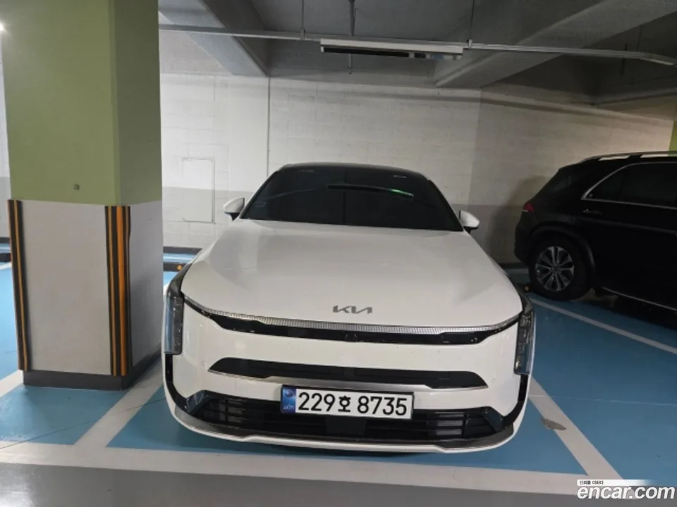 Kia K8 2.5 2WD 2025 — photo 1, buy with delivery to Moscow