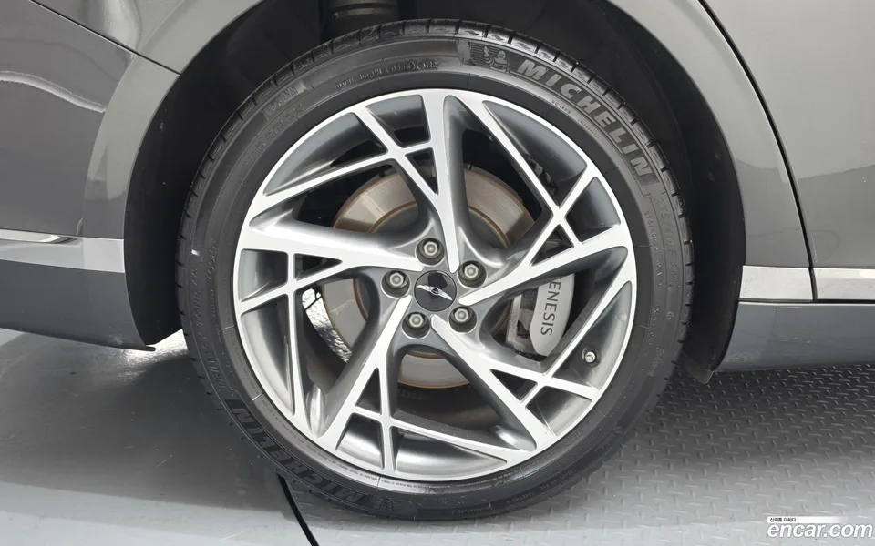 Genesis G90 3.5 AWD 2022 — thumbnail 2