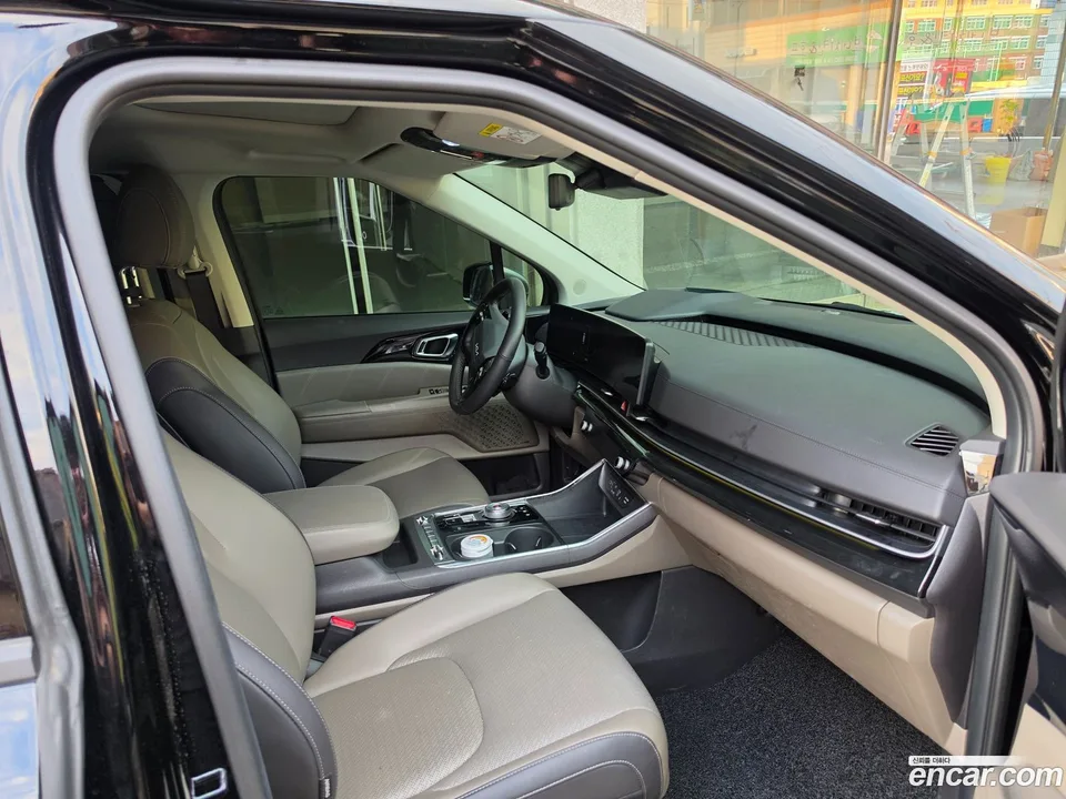 Kia Carnival 7 2025 — thumbnail 2