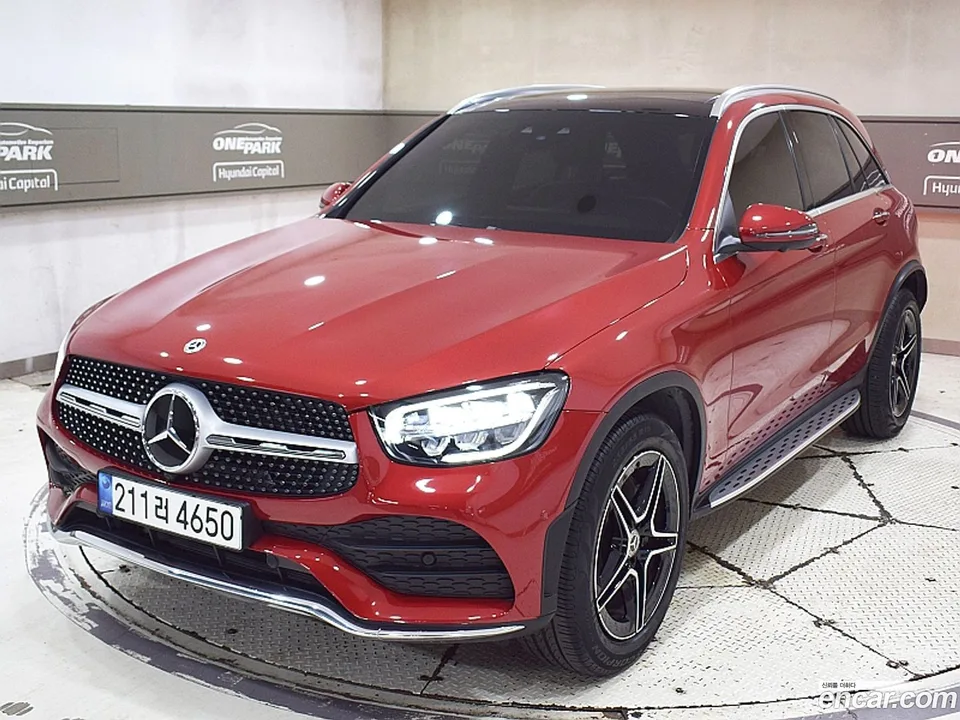 Mercedes-Benz GLC-Class GLC300 4MATIC 2022 — photo 1, buy with delivery to Moscow