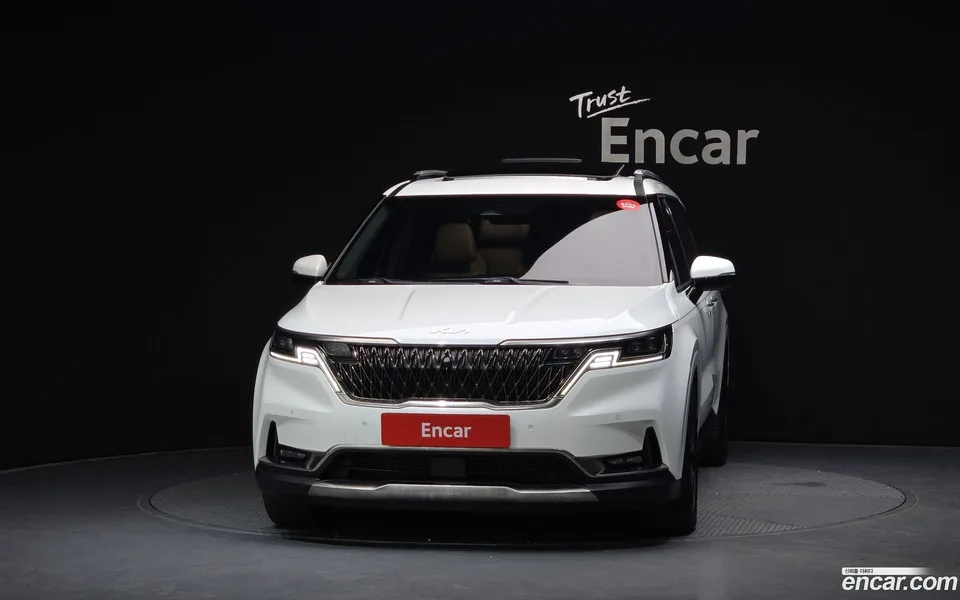 Kia Carnival 7 2022 — thumbnail 3