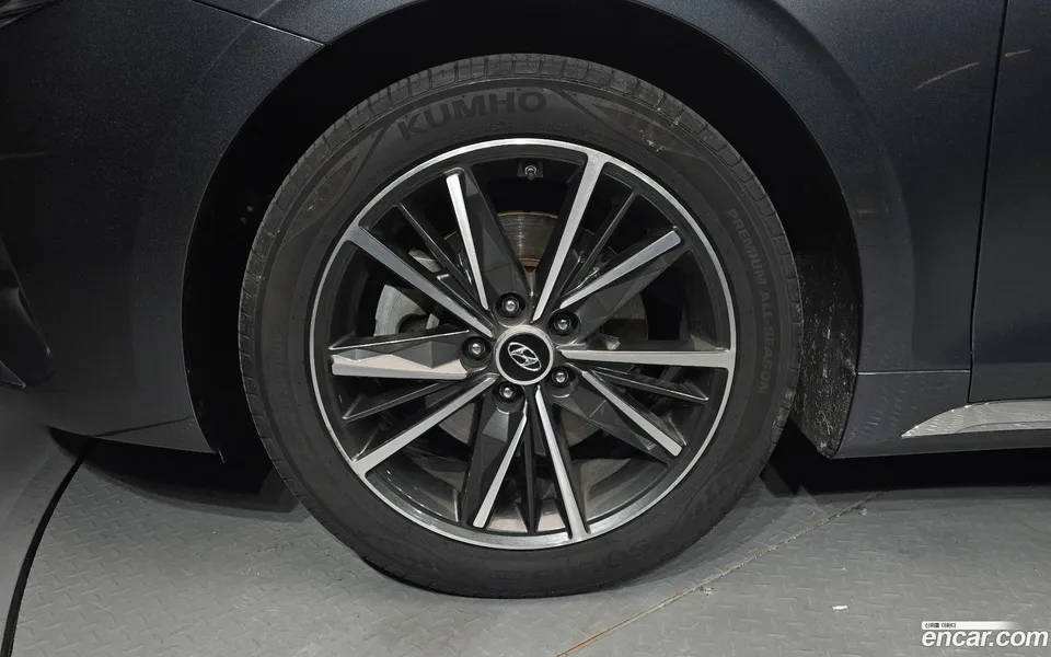Hyundai Grandeur IG 3.0 LPi 2022 — thumbnail 2