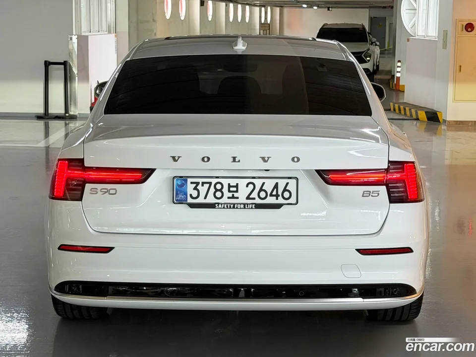 Volvo S90 B5 2025 — thumbnail 4
