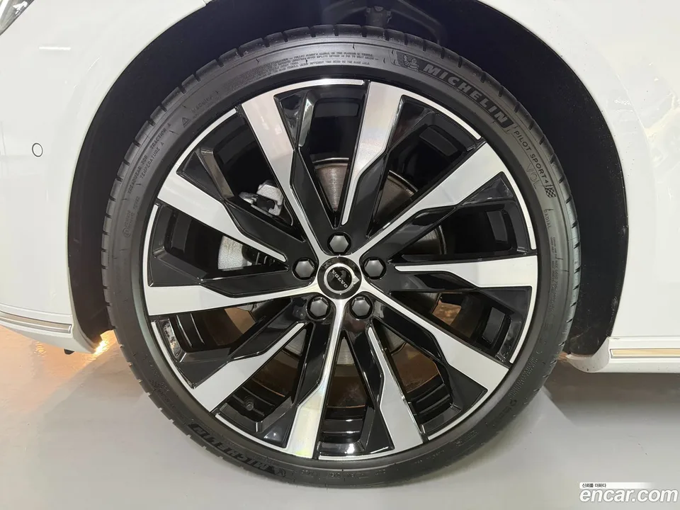 Volvo S90 B5 2025 — thumbnail 5
