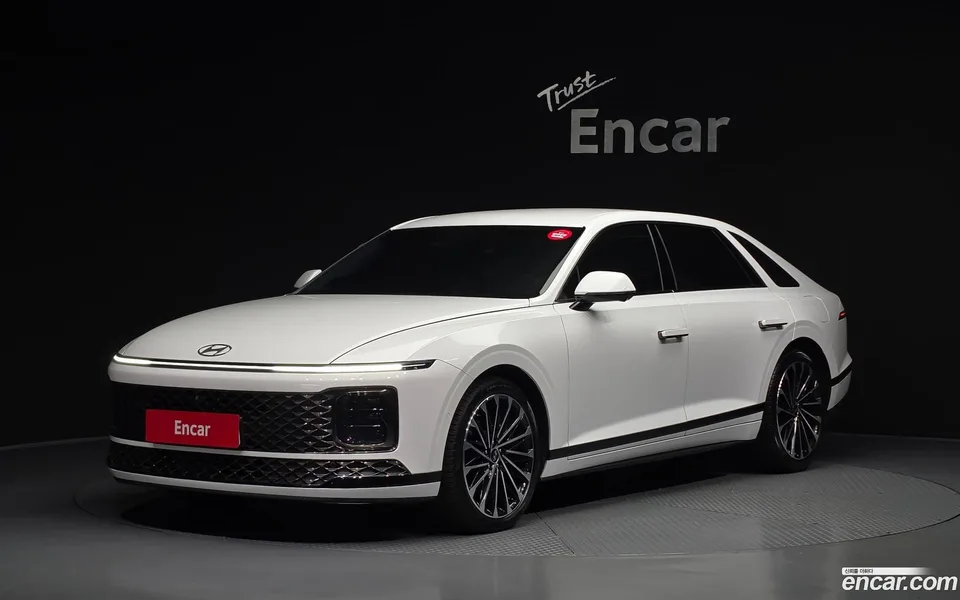Hyundai Grandeur Hybrid 2023 — photo 1, buy with delivery to Moscow
