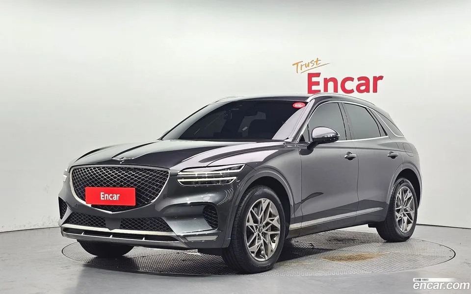 Genesis GV70 2.5T 2WD 2023 — фото 1, купить с доставкой в Москву
