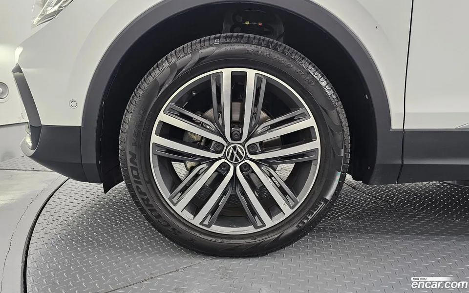 Volkswagen Tiguan 2.0 TDI 4 2022 — thumbnail 2