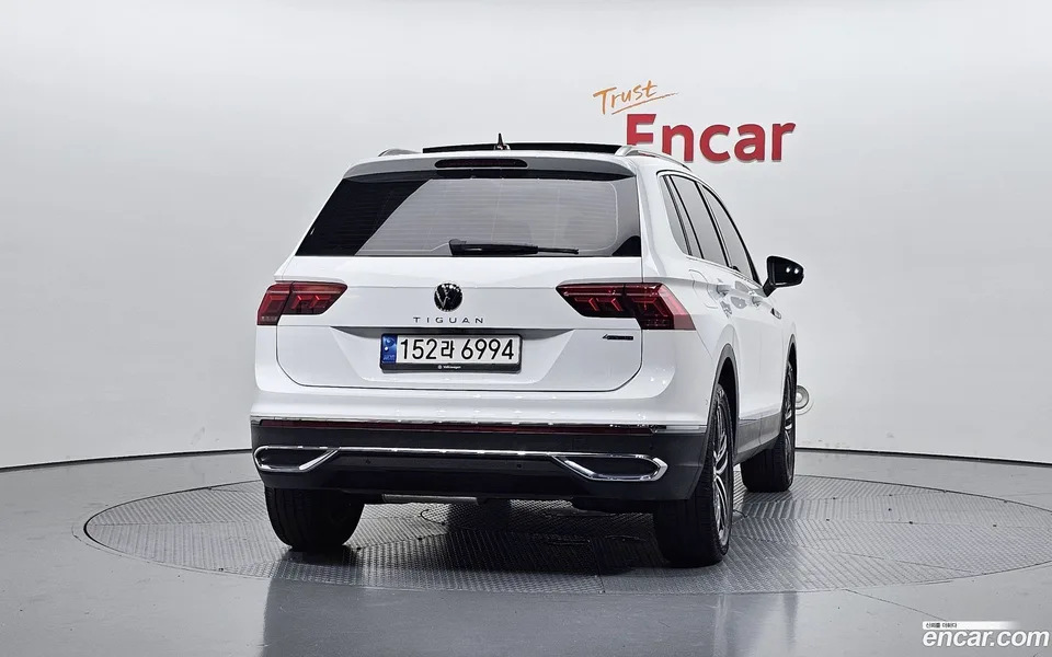 Volkswagen Tiguan 2.0 TDI 4 2022 — thumbnail 4
