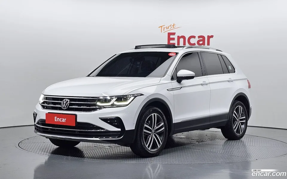 Volkswagen Tiguan 2.0 TDI 4 2022 — photo 1, buy with delivery to Moscow