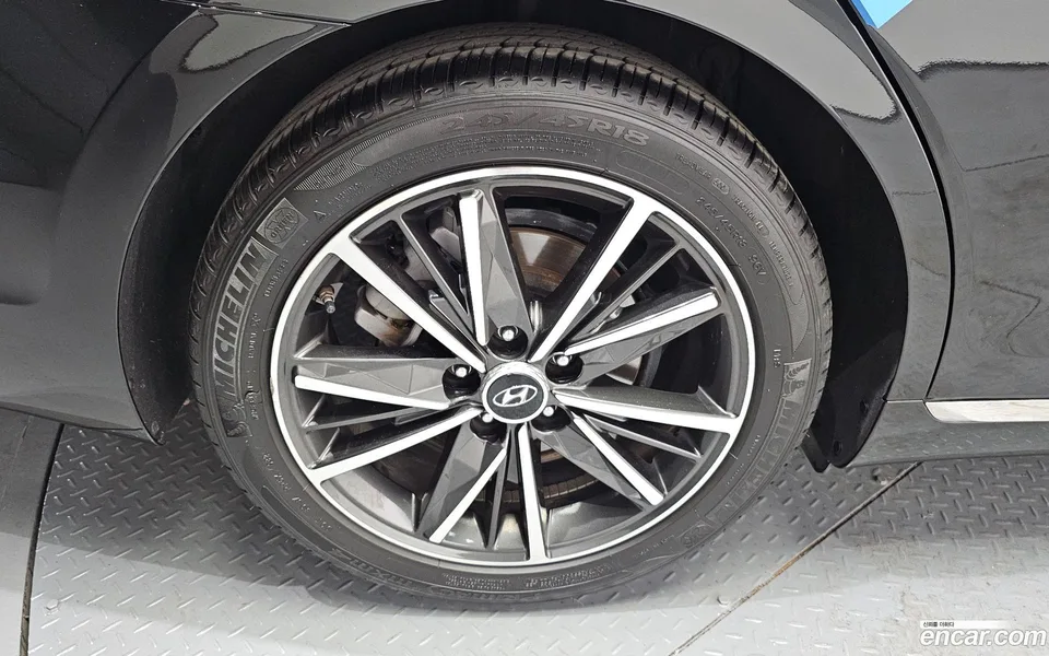 Hyundai Grandeur IG 3.3 2022 — thumbnail 2