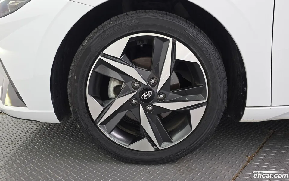 Hyundai Avante 1.6 2022 — thumbnail 2