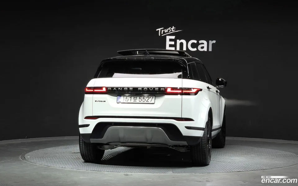 Land Rover Range Rover Evoque P250 S 2025 — thumbnail 4