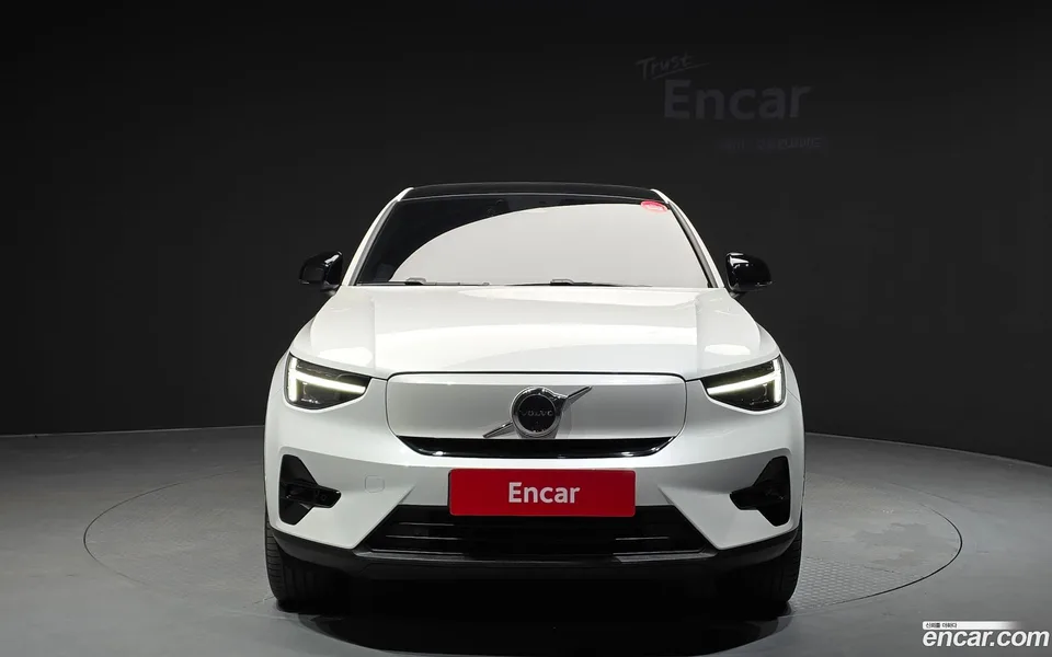 Volvo C40 Recharge 2023 — thumbnail 3