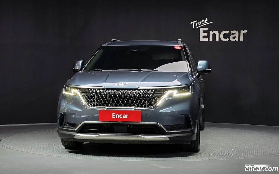 Kia Carnival 11 2022 — thumbnail 3