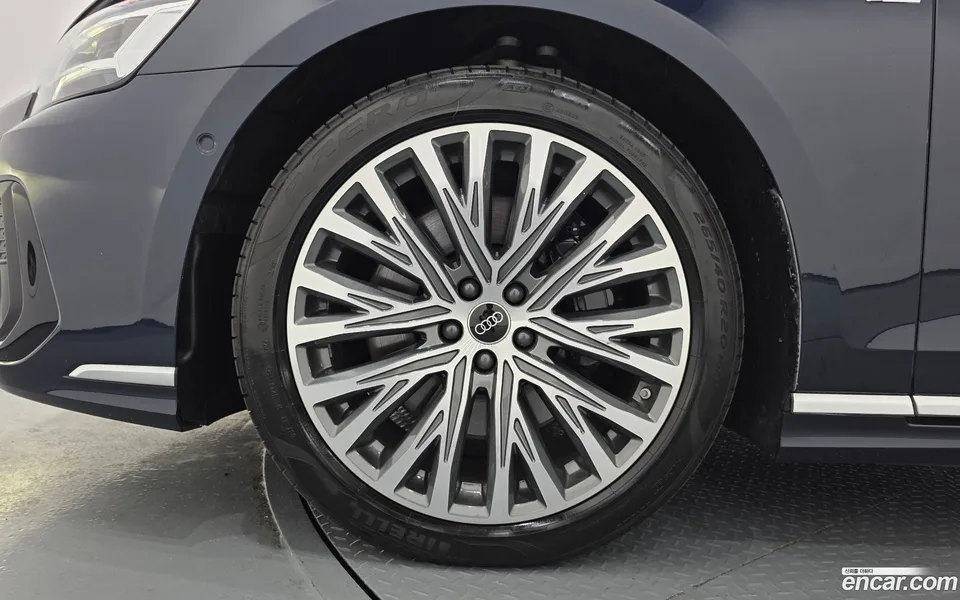 Audi A8 55 TFSI LWB 2023 — thumbnail 5