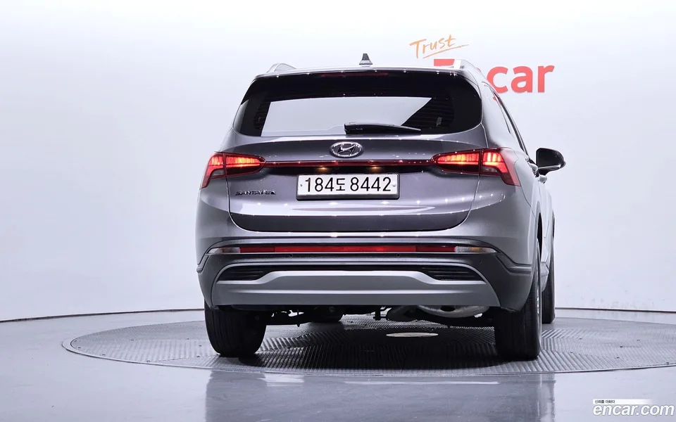 Hyundai SantaFe 2.2 2WD 2022 — thumbnail 4
