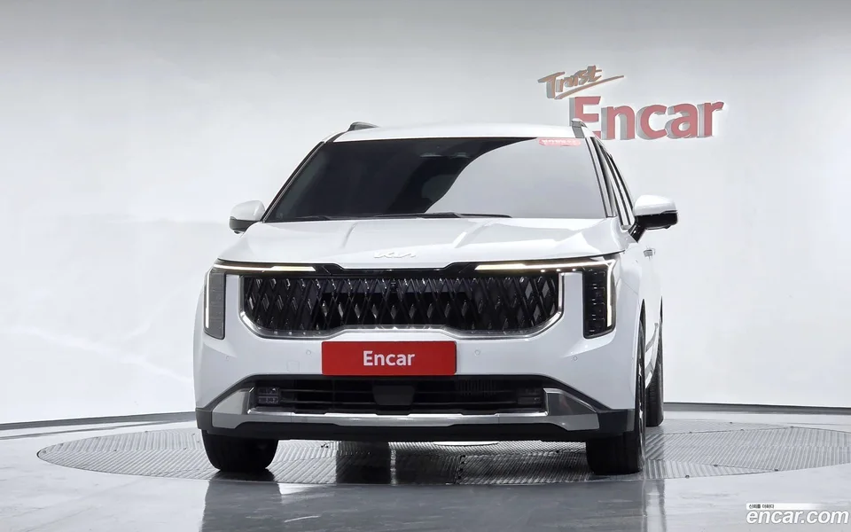 Kia Carnival 9 2024 — thumbnail 3