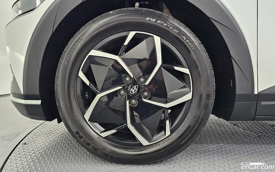 Hyundai Ioniq 5 AWD 2023 — thumbnail 5