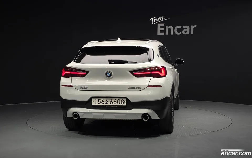 BMW X2 xDrive20i 2022 — thumbnail 4