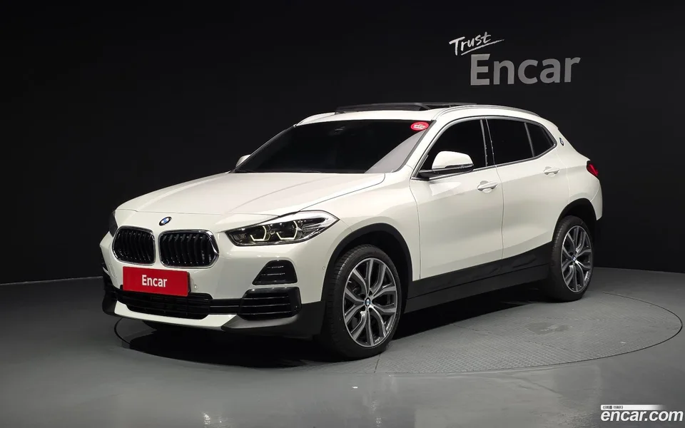 BMW X2 xDrive20i 2022 — photo 1, buy with delivery to Moscow