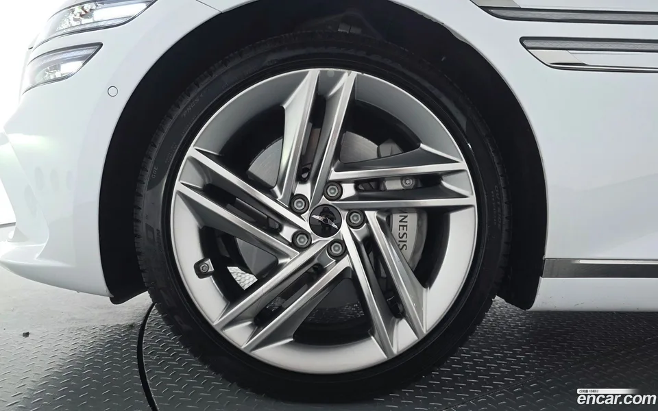 Genesis G80 2.5 AWD 2024 — thumbnail 2