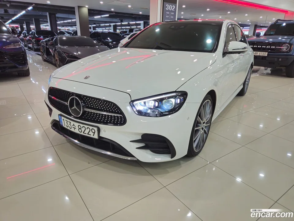 Mercedes-Benz E-Class E350 4MATIC AMG Line 2022 — фото 1, купить с доставкой в Москву