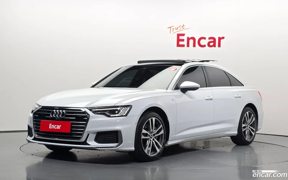 Audi A6 45 TFSI 2022 — photo 1, buy with delivery to Moscow